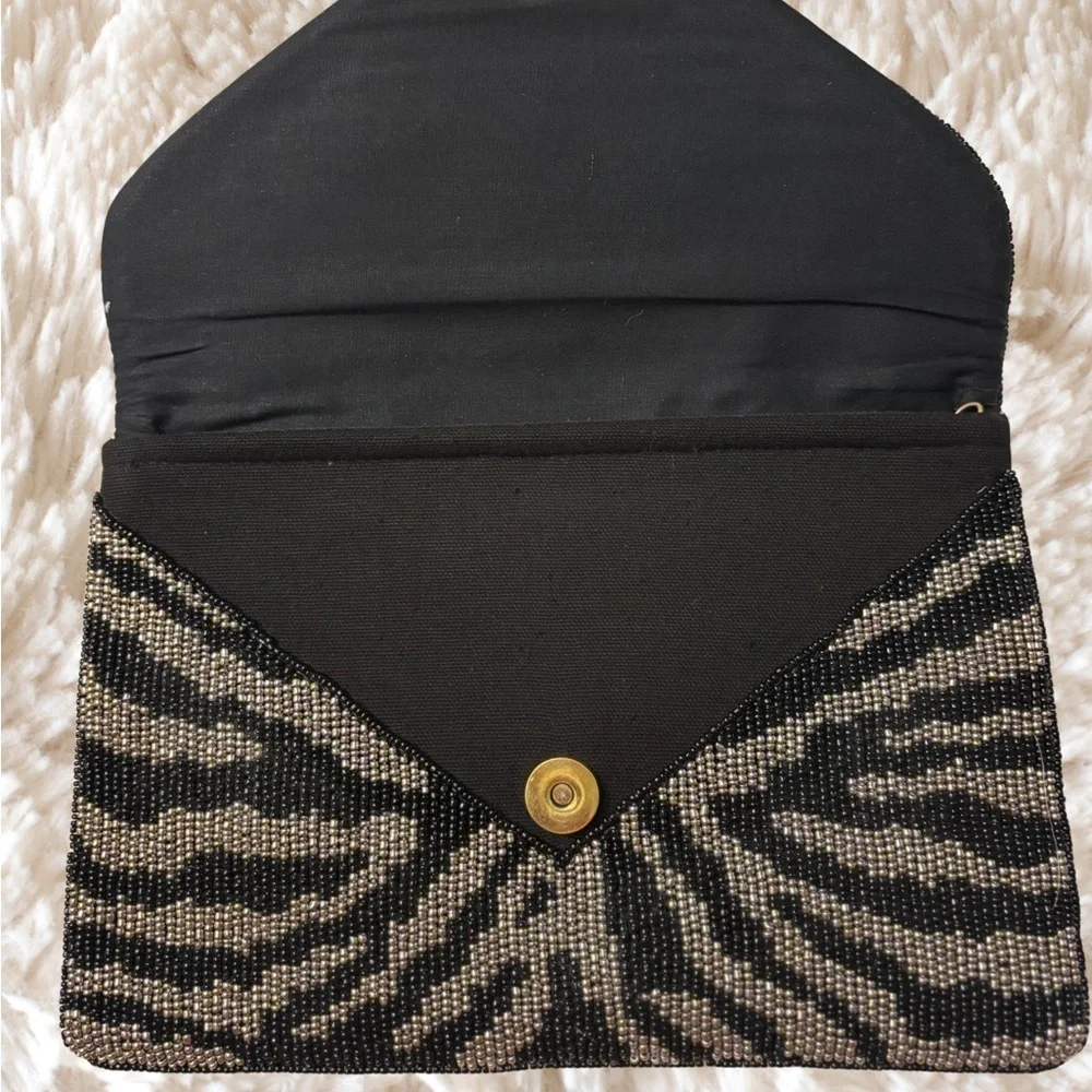 Elegant Black and Gray Clutch